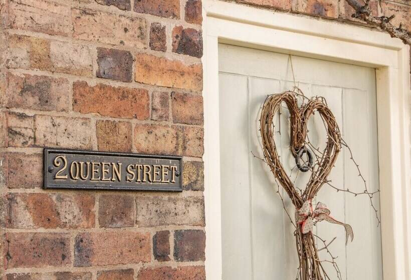 Queens Cottage