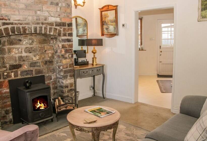 Queens Cottage
