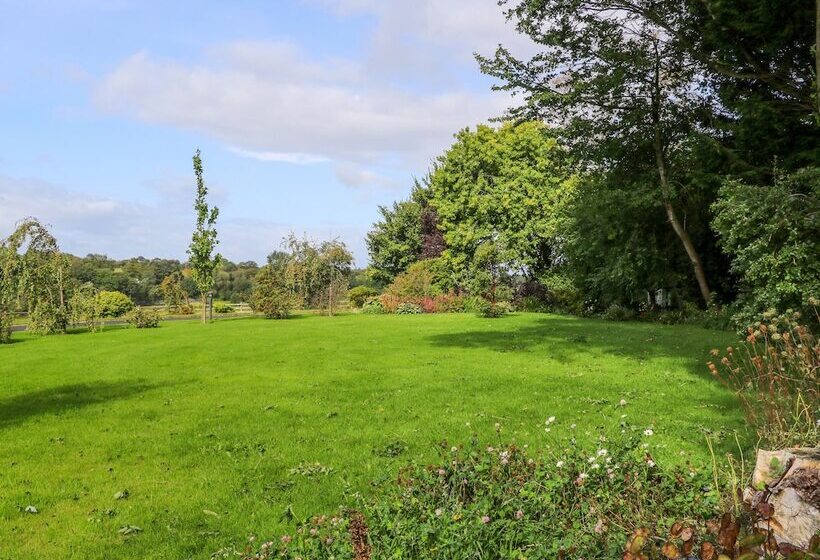 Quiet Waters Cottage