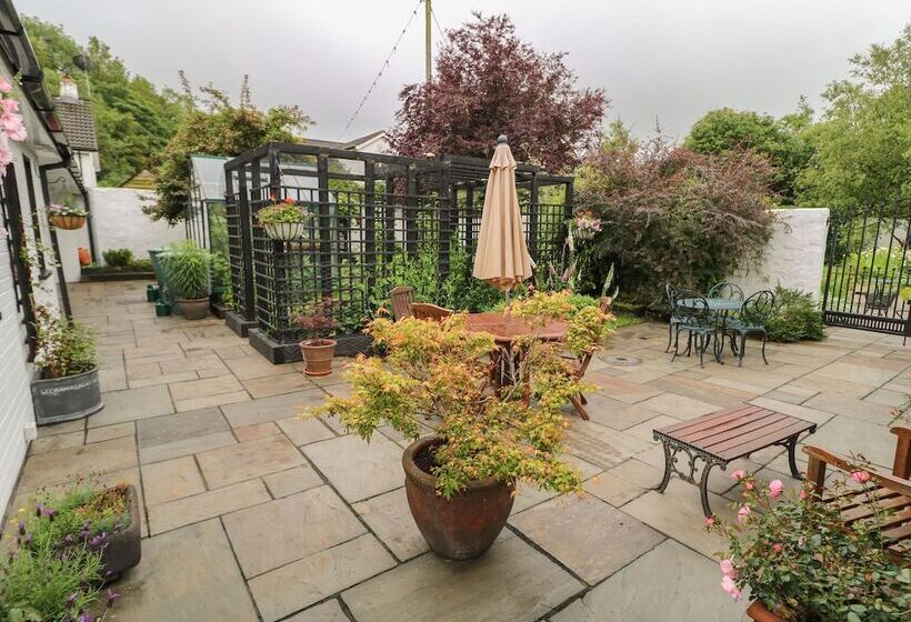 Quiet Waters Cottage