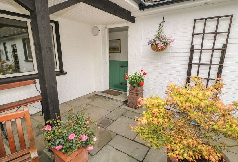 Quiet Waters Cottage