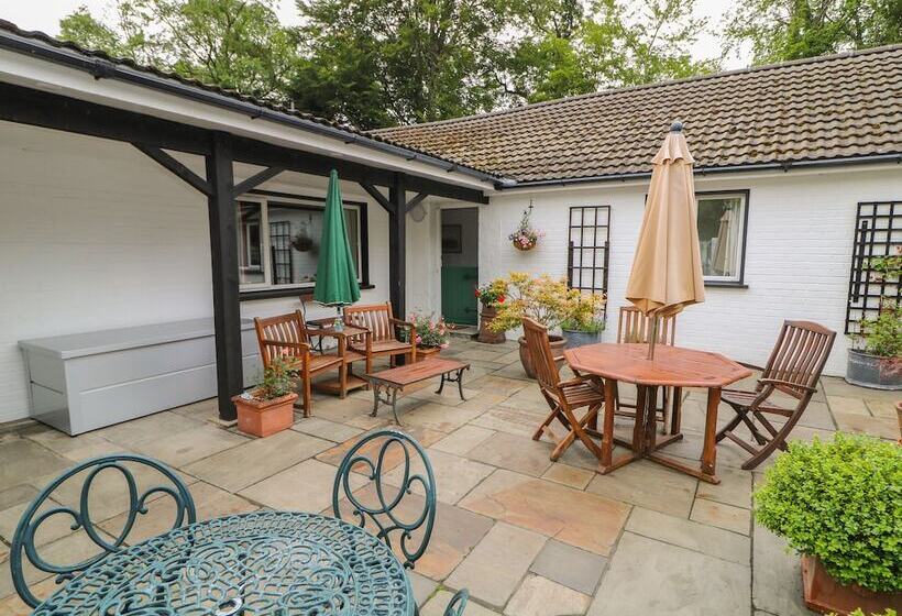 Quiet Waters Cottage