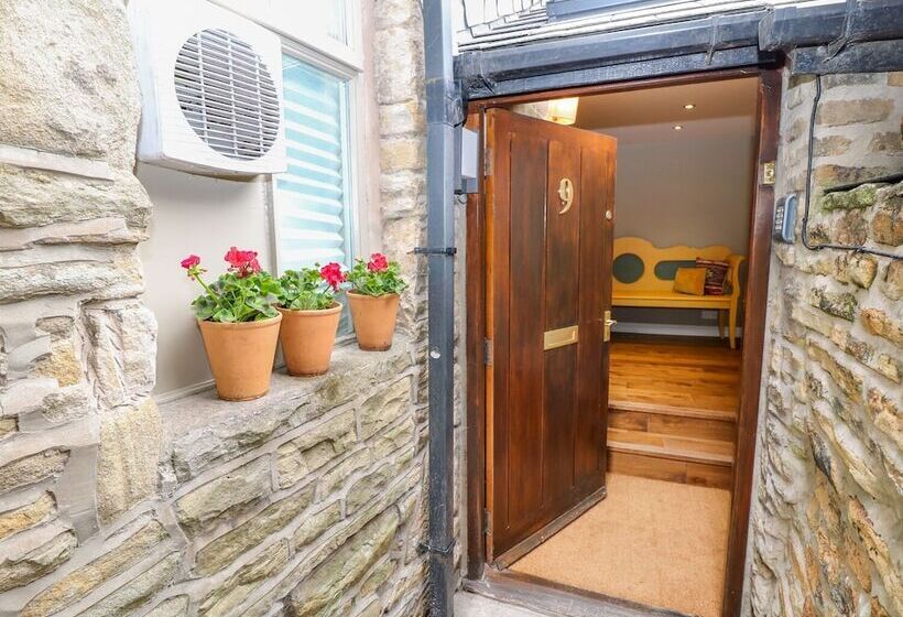 River Cottage Hayfield