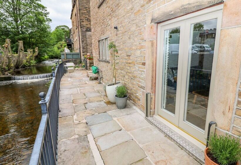 River Cottage Hayfield