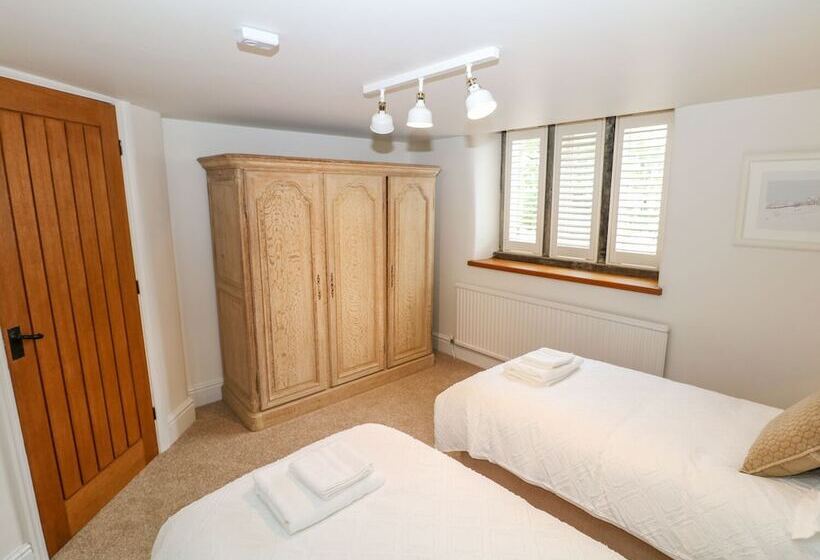 River Cottage Hayfield