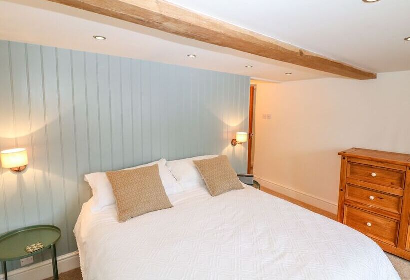 River Cottage Hayfield