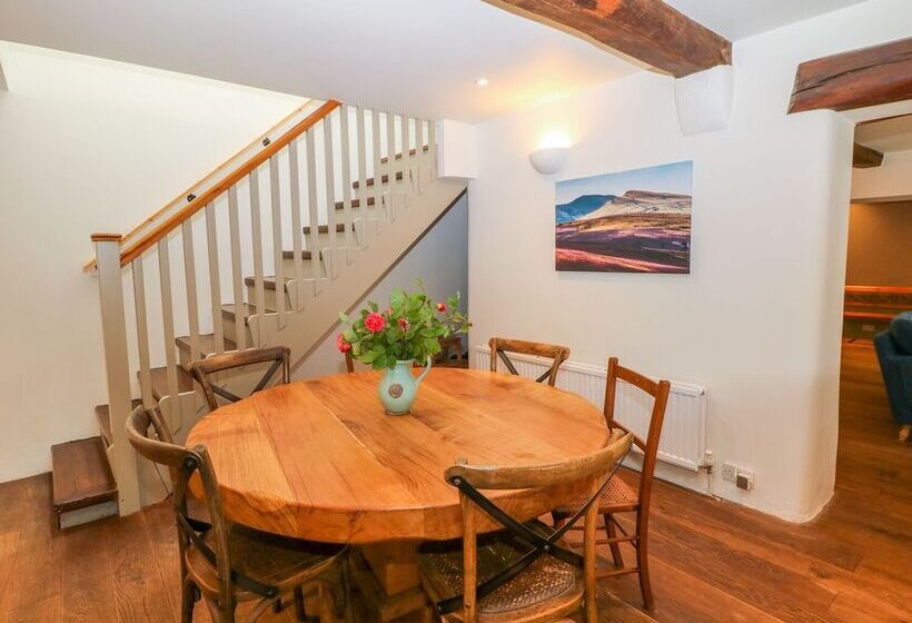 River Cottage Hayfield