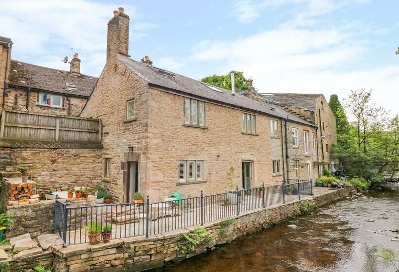 River Cottage Hayfield