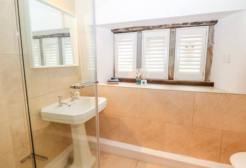 River Cottage Hayfield