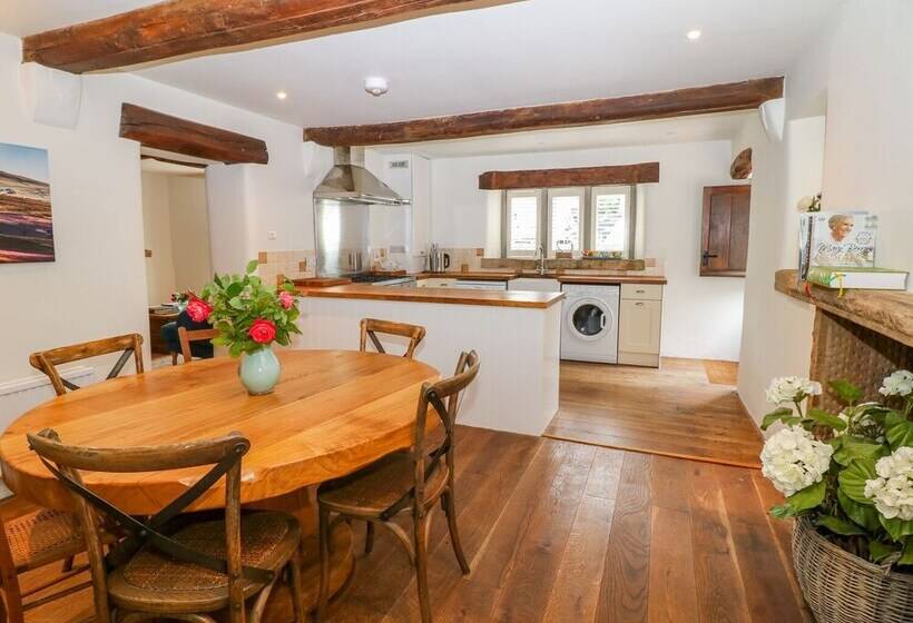 River Cottage Hayfield