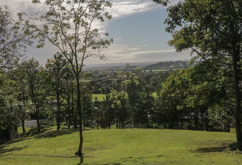 Ryedale Country Lodges   Hazel Lodge