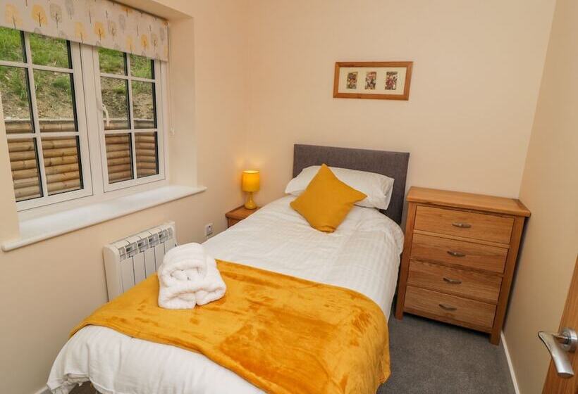 Ryedale Country Lodges   Hazel Lodge