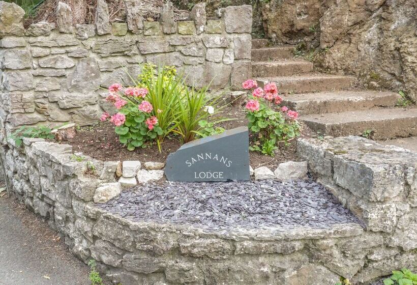 Sannans Lodge