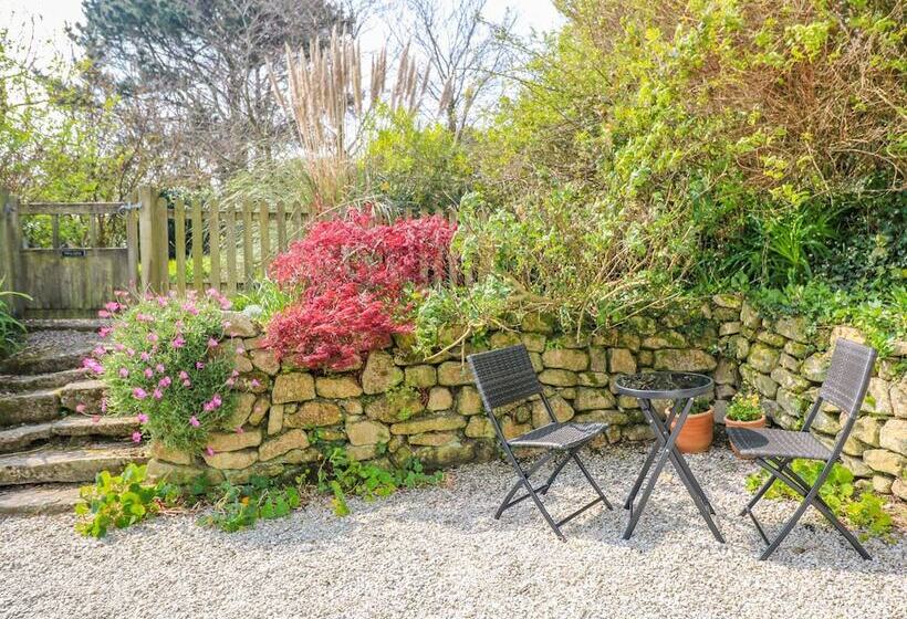 Scott's Cottage
