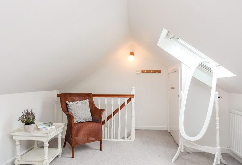 Sea View Cottage