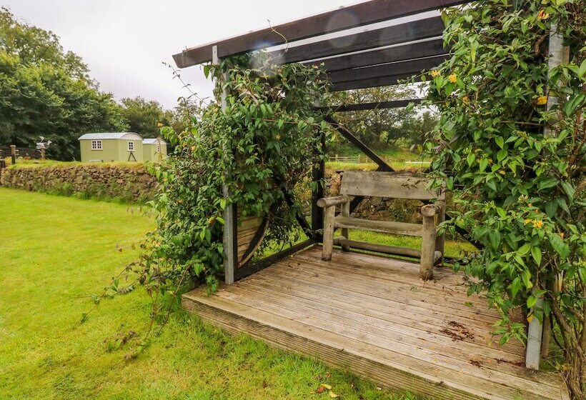 Shepherds Hut   The Crook