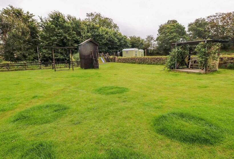 Shepherds Hut   The Crook