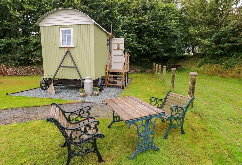 Shepherds Hut   The Crook