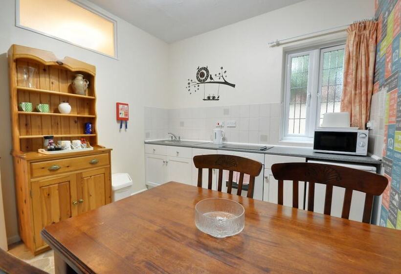 Somerville Coach House 2