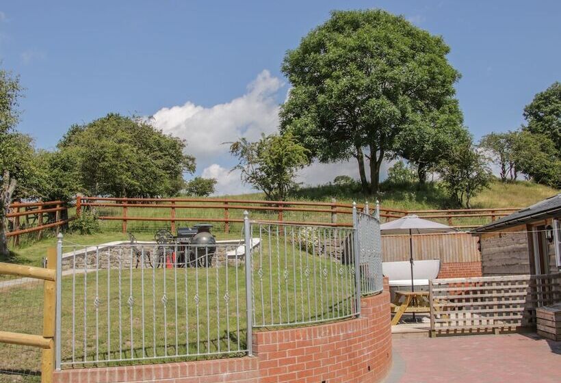 The Boundary Annex