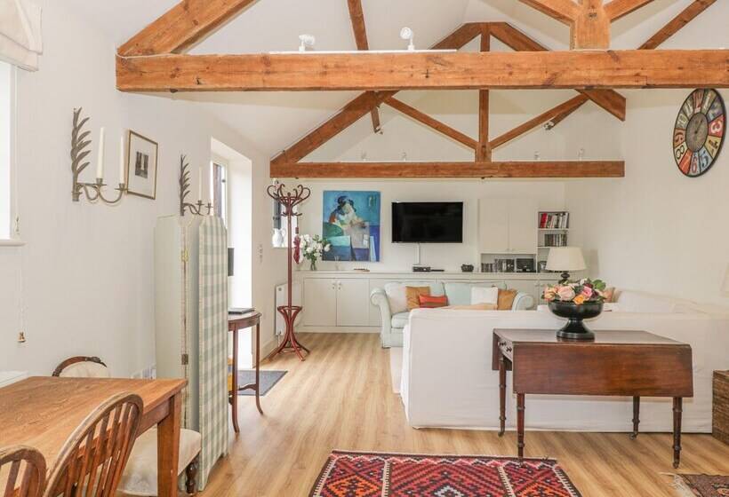 The Cider Barn