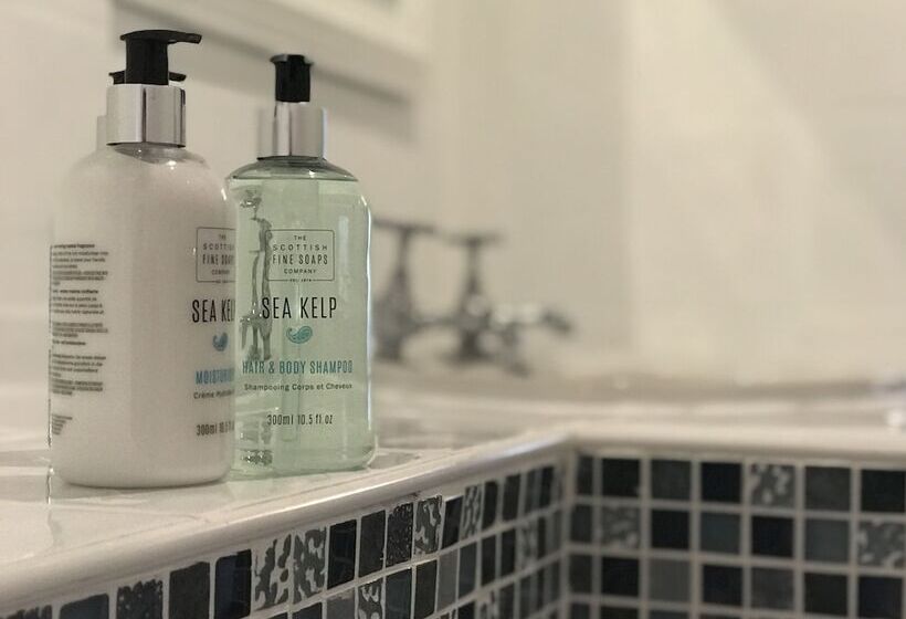 The Cornish Arms Inn