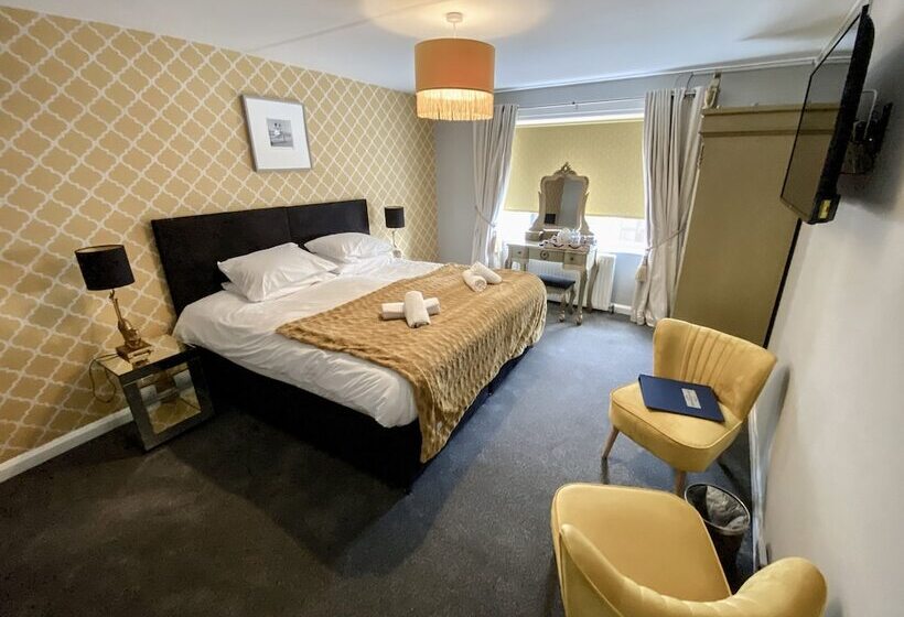 The Cornish Arms Inn