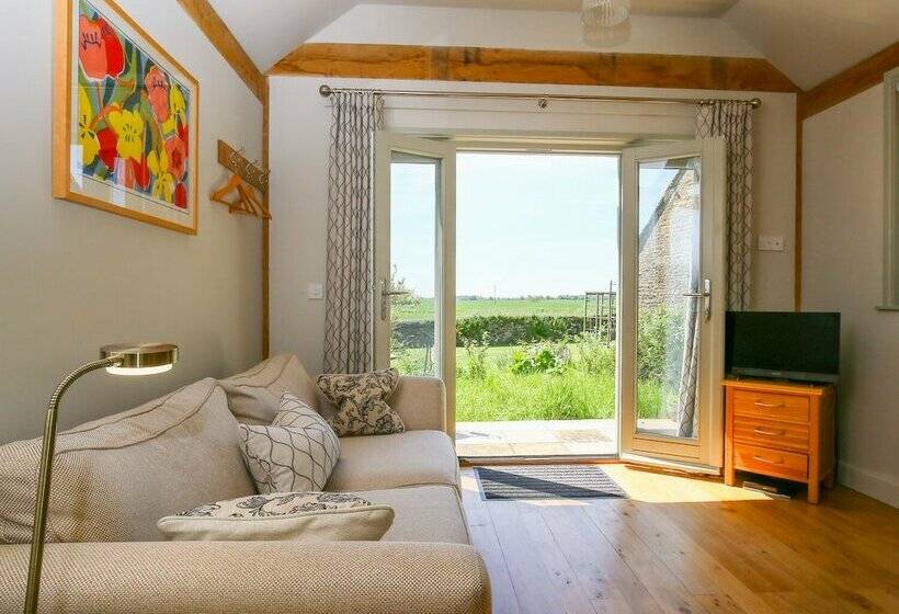 The Lodge At Mortons