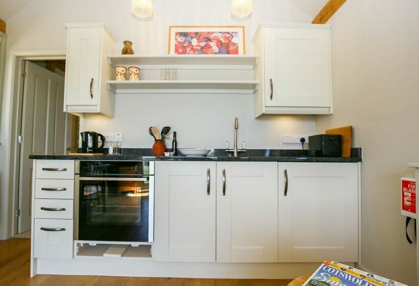 The Lodge At Mortons