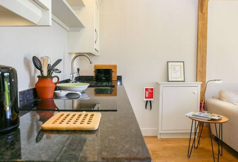 The Lodge At Mortons