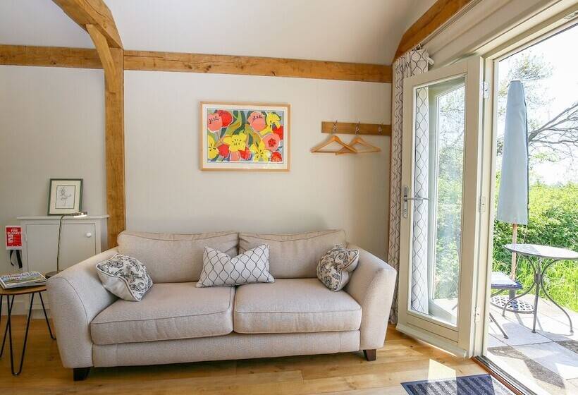 The Lodge At Mortons