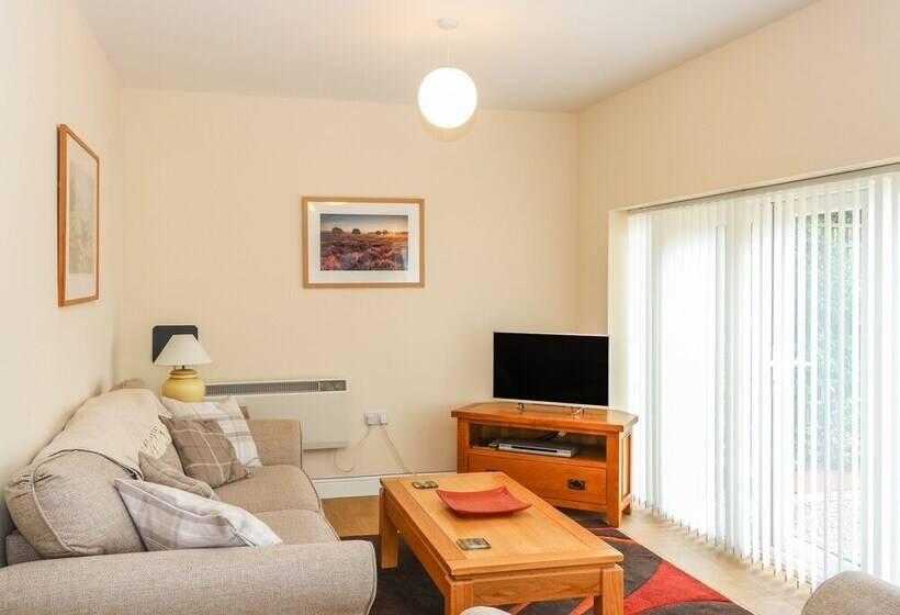 The Lodge At Orchard House