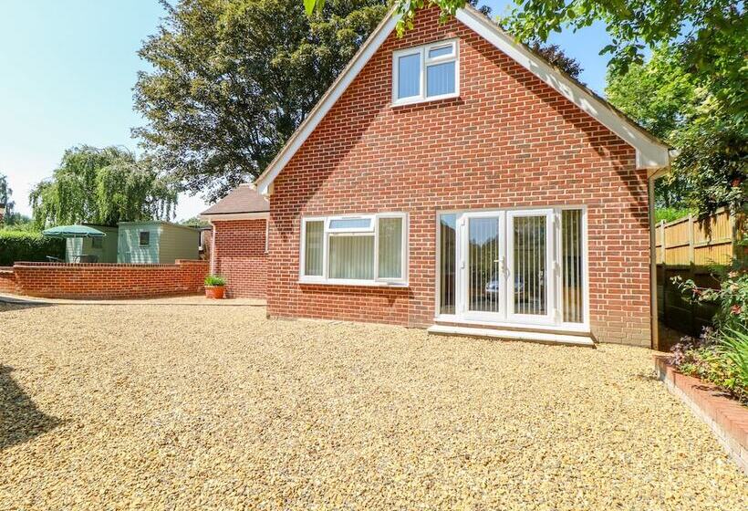 The Lodge At Orchard House