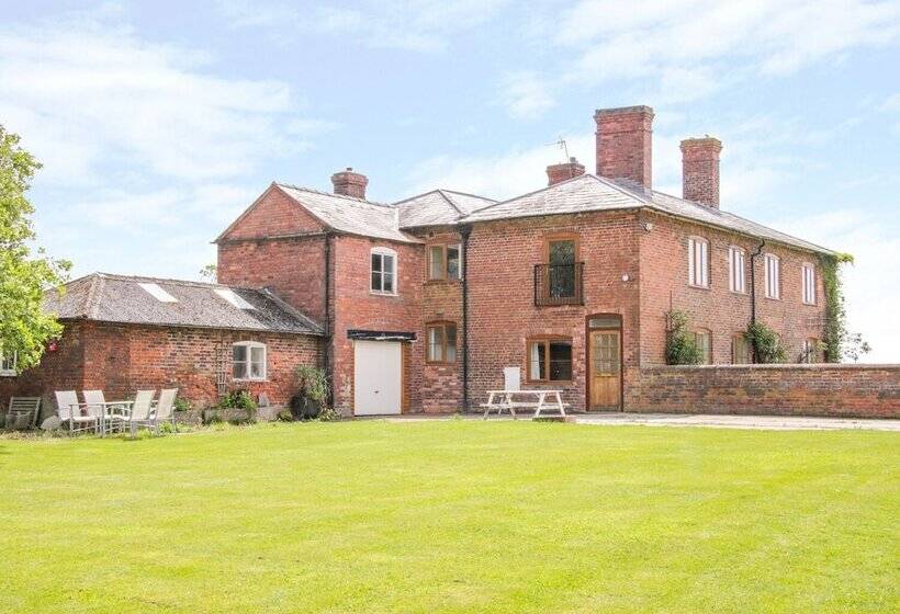 The Manor House At Kenwick Lodge