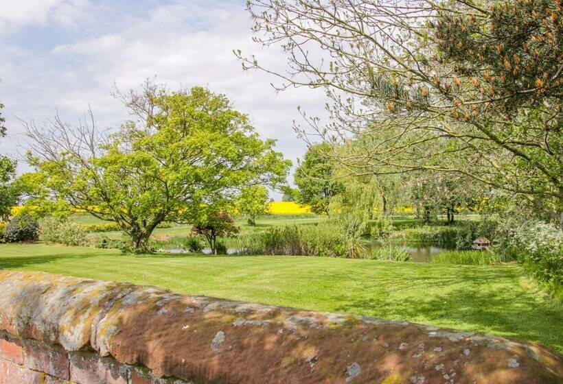 The Manor House At Kenwick Lodge