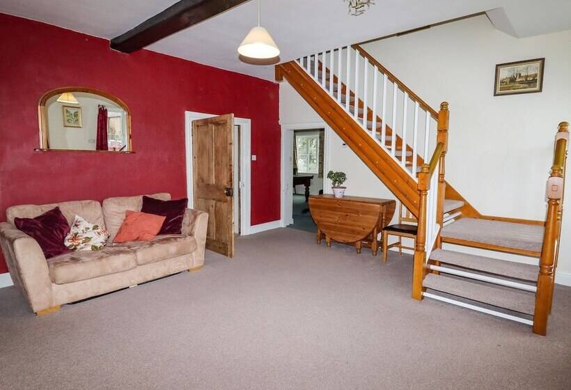 The Manor House At Kenwick Lodge