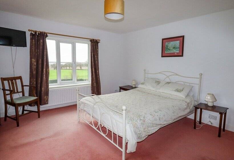 The Manor House At Kenwick Lodge