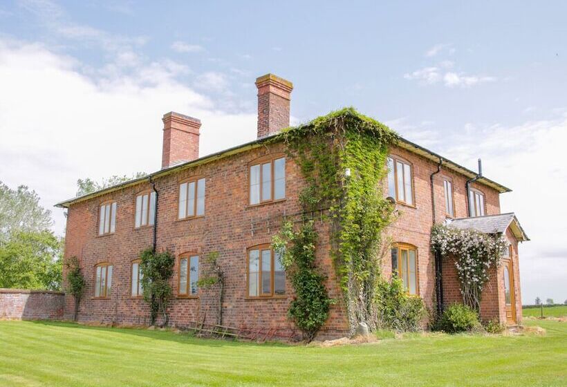 The Manor House At Kenwick Lodge