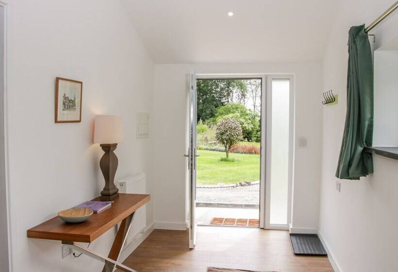 The Old Power House Cottage 1