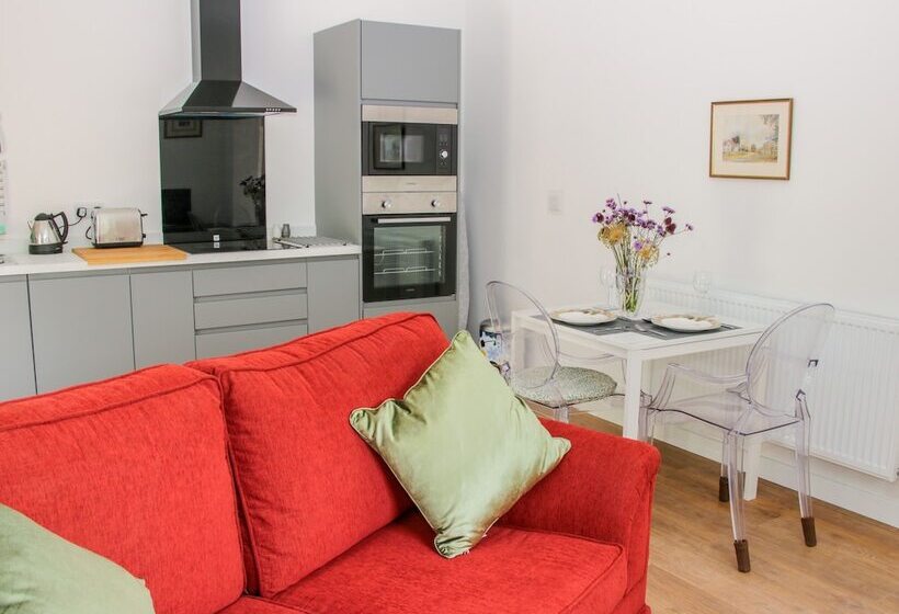 The Old Power House Cottage 1