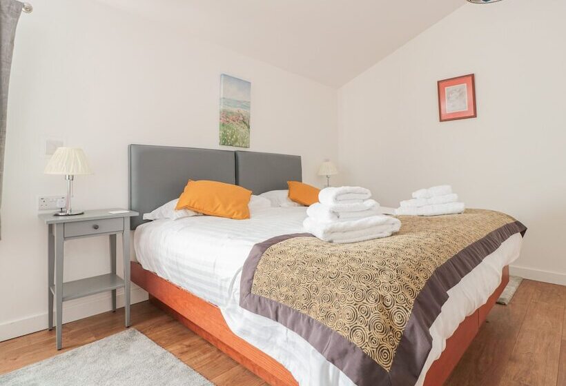 The Old Power House Cottage 2