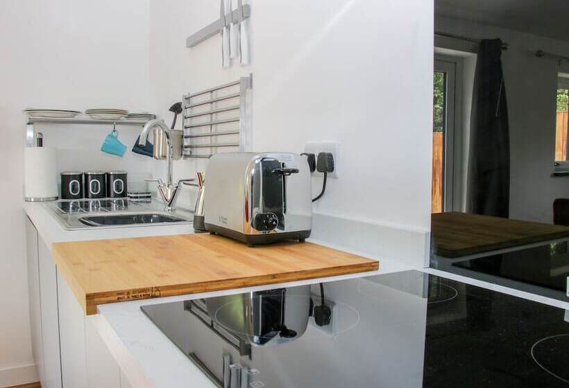 The Old Power House Cottage 2