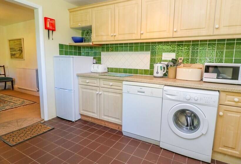 The Thatched Cottage