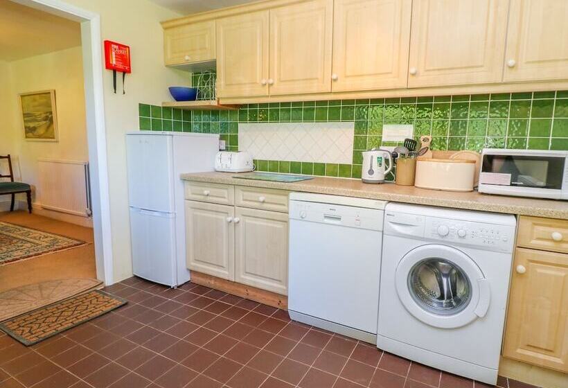 The Thatched Cottage