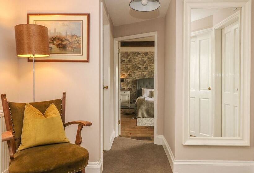 Warren House Cottage