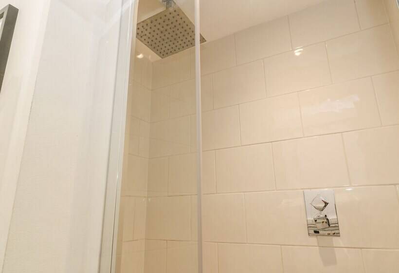 West Cliff Apartment