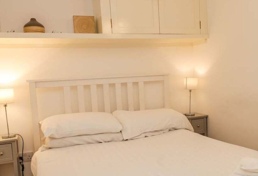 West Cliff Apartment