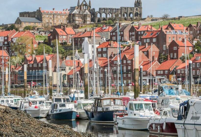 West Cliff Apartment