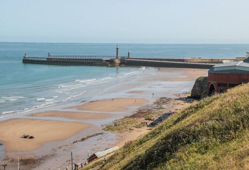 West Cliff Apartment