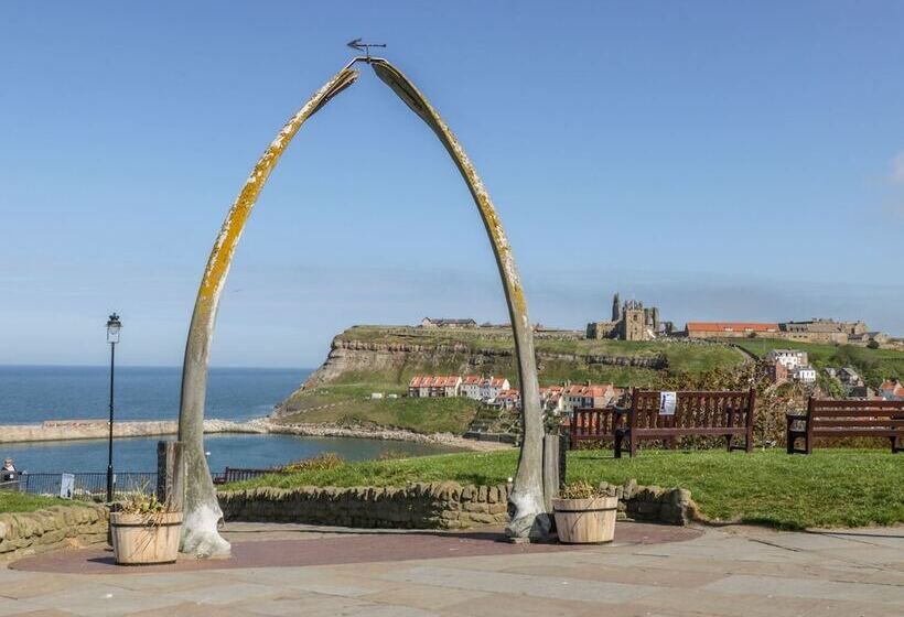 West Cliff Apartment